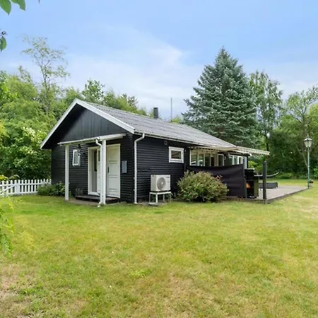 2 Bedroom In Casa vacanze